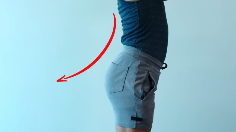 Man strenghting his back and his butt outwards to improve posture
